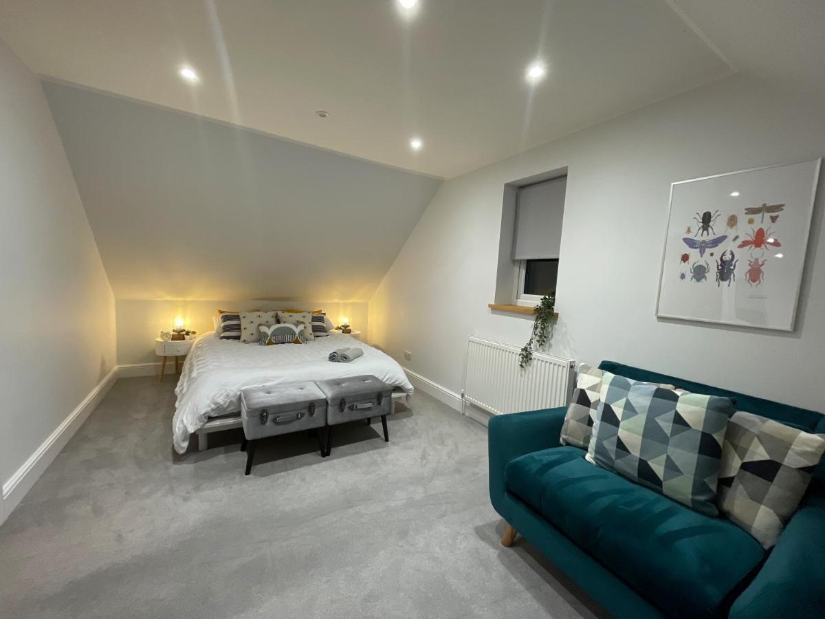 Unique Luxury Detached Apartment In Windsor That Sleeps 4 Exteriör bild