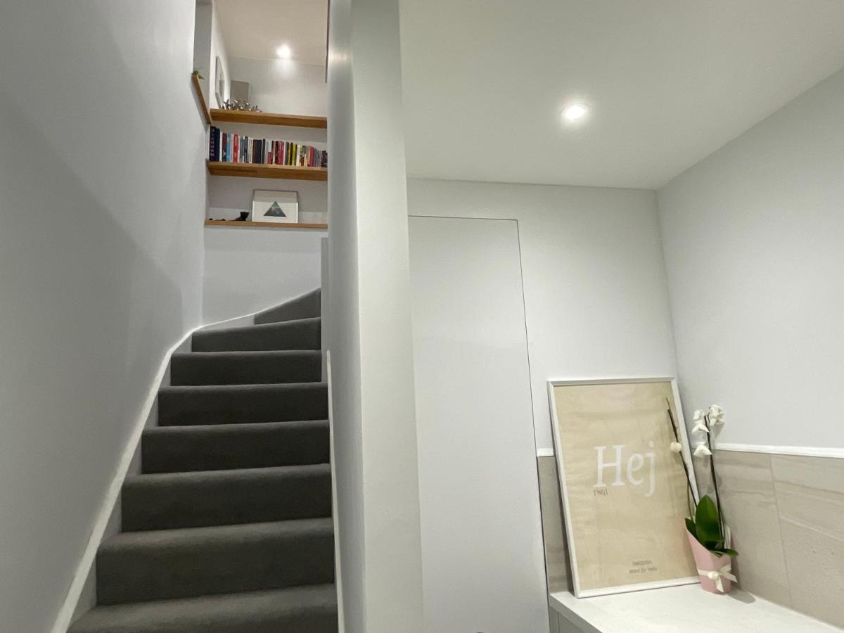 Unique Luxury Detached Apartment In Windsor That Sleeps 4 Exteriör bild