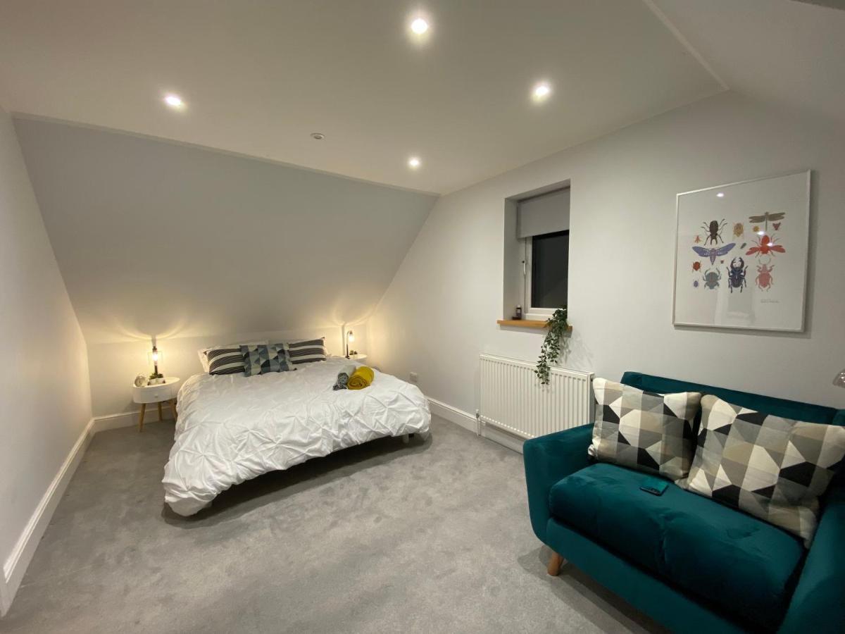 Unique Luxury Detached Apartment In Windsor That Sleeps 4 Exteriör bild